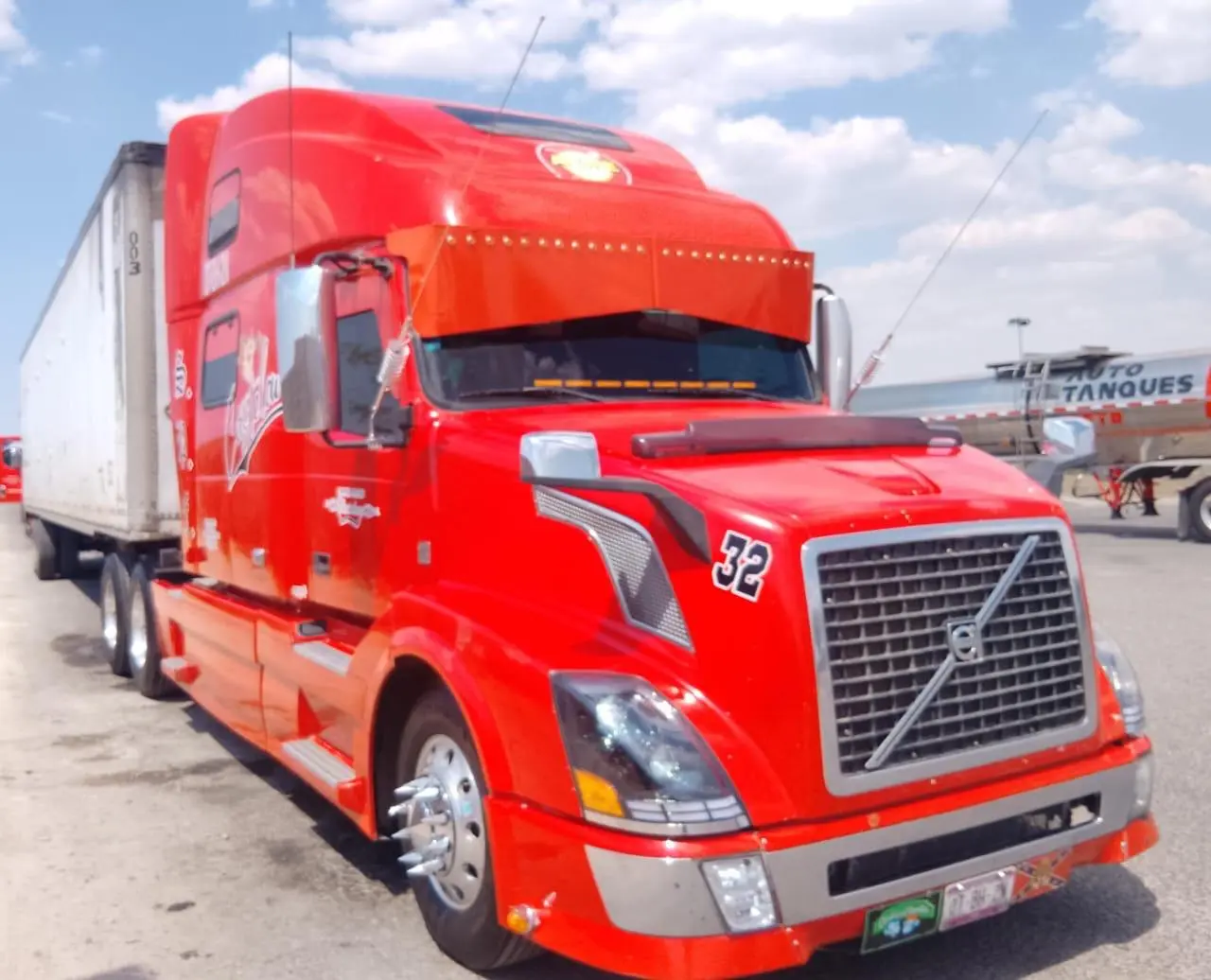 Servicio de transporte en caja seca 40 pies - Transportes Castelán